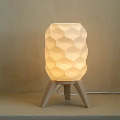 Luminaria_de_Mesa_Prisma_Oriva_Decor